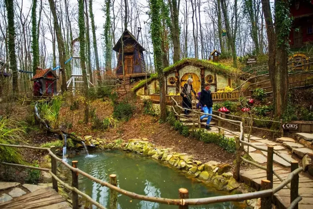 Kartepe Ormanya Tabiat Parkı'nda doğayla iç içe yürüyüş alanı