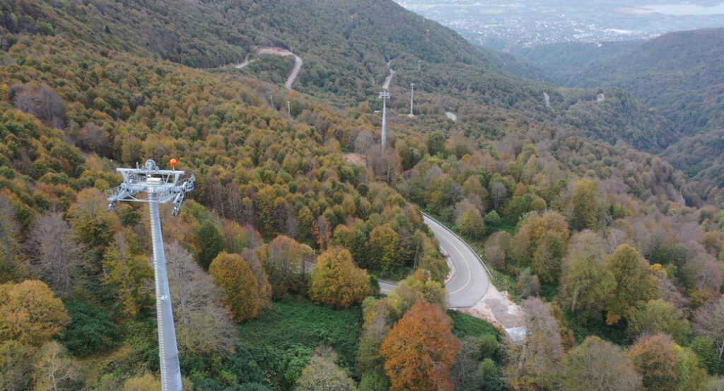 Kuzuyayla Tabiat Parkı'nda doğa manzarası ve yürüyüş parkuru
